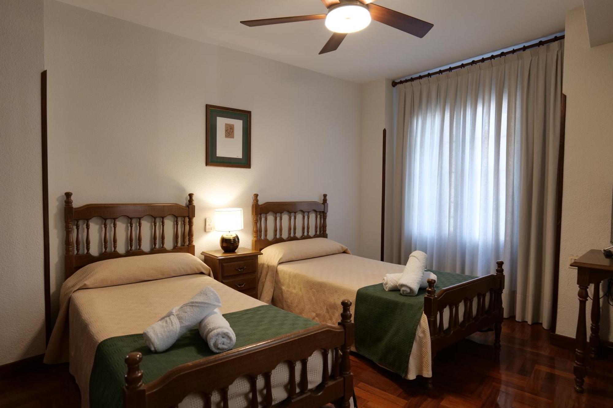 Hostal Cristina Estella Esterno foto